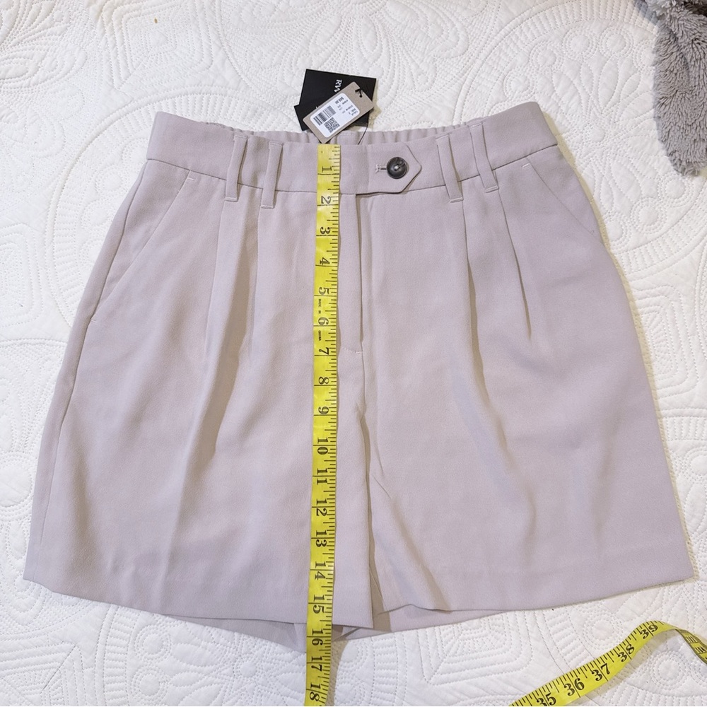 NWT RW&CO. 476050 shorts high waist 2 - Picture 3 of 4